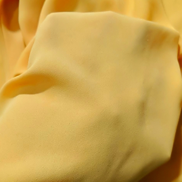 Mustard Yellow Flowy Top, XL (?) - Picture 3 of 3